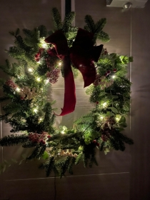Luxury Christmas Wreath Workshop   Thursday 27th November 6:30pm to 9:00pm